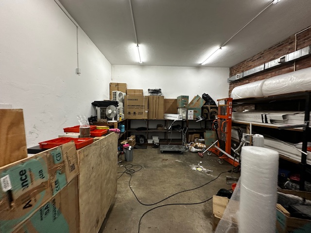 To Let Commercial Property for Rent in Maitland Western Cape